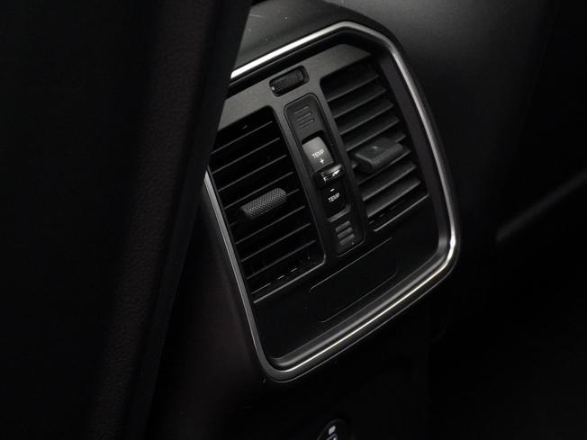 PORSCHE Macan Photo 41