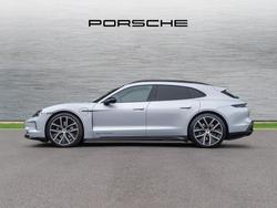 PORSCHE Taycan Photo 5