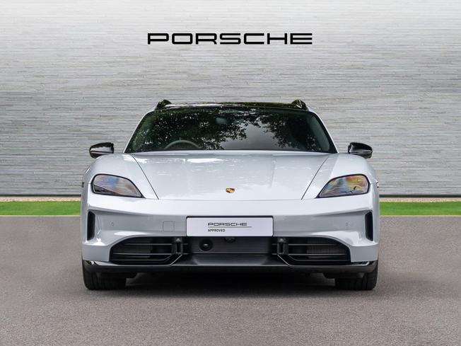 PORSCHE Taycan Photo 6