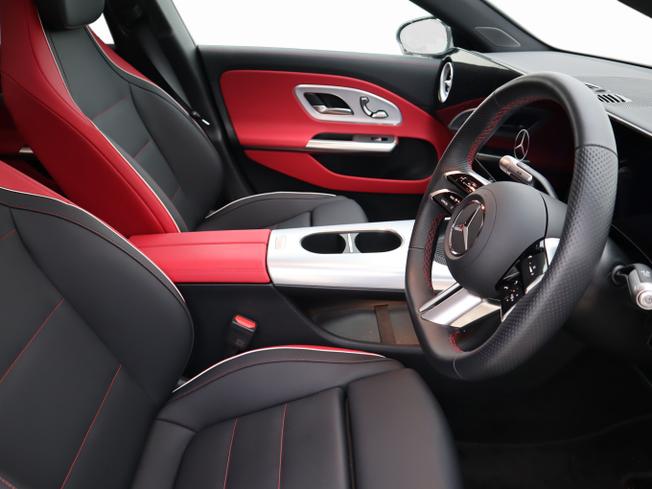 Mercedes-Benz CLA Class Photo 14