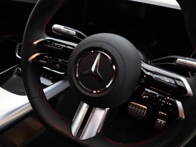 Mercedes-Benz CLA Class Photo 15