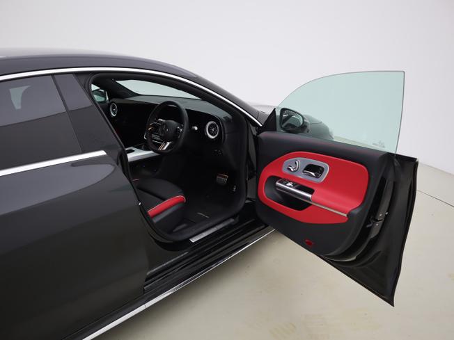 Mercedes-Benz CLA Class Photo 17