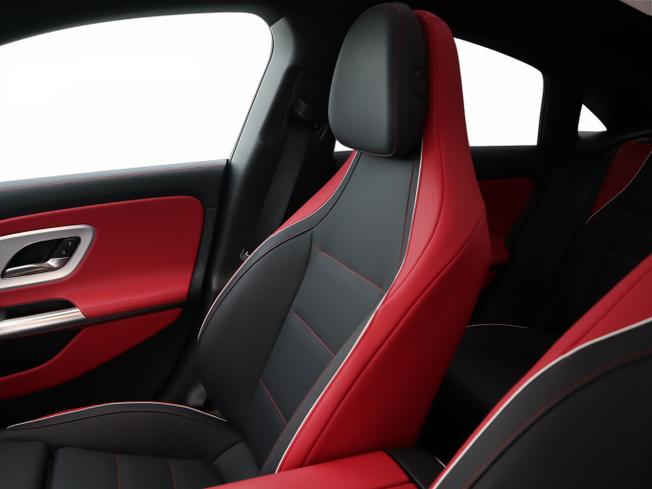 Mercedes-Benz CLA Class Photo 20