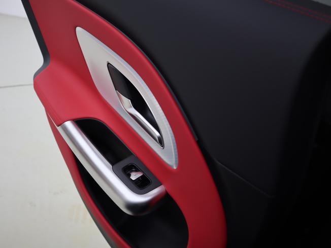 Mercedes-Benz CLA Class Photo 26