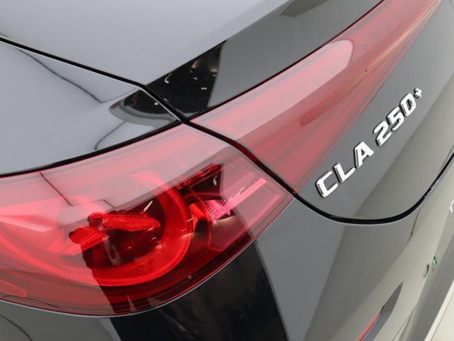 Mercedes-Benz CLA Class Photo 28
