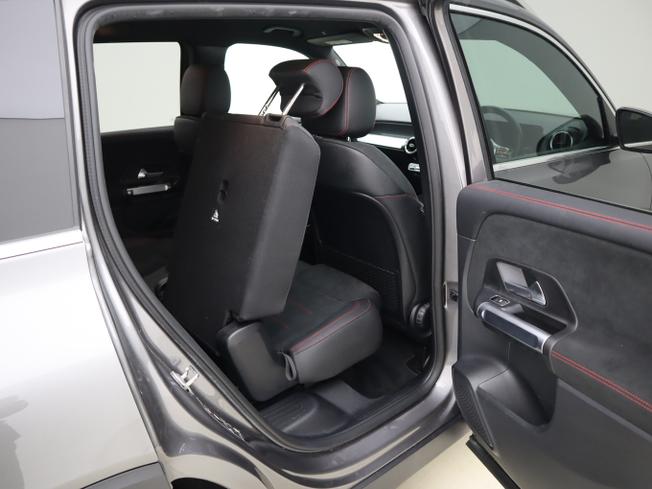 MERCEDES-BENZ GLB Photo 27