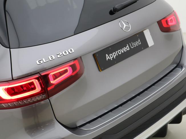 MERCEDES-BENZ GLB Photo 41