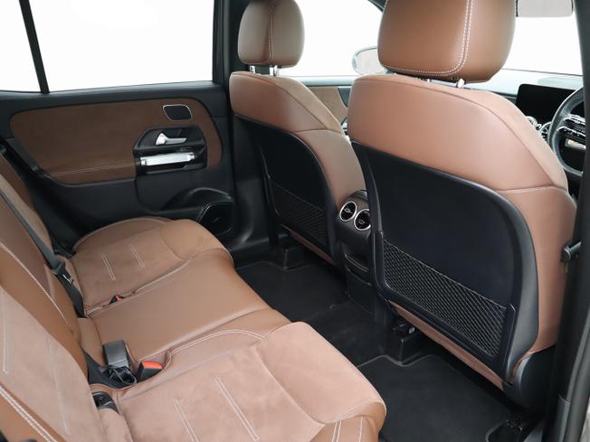 MERCEDES-BENZ GLB Photo 27