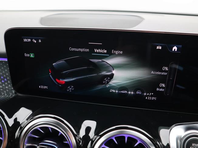 MERCEDES-BENZ GLB Photo 36