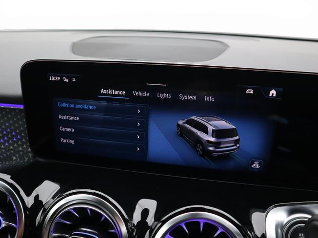 MERCEDES-BENZ GLB Photo 38