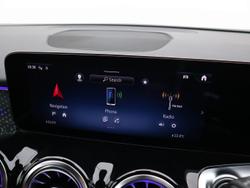 MERCEDES-BENZ GLB Photo 4
