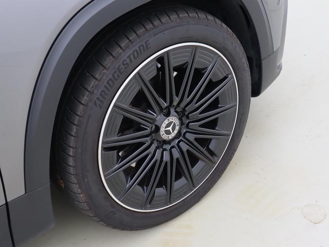 MERCEDES-BENZ GLB Photo 6