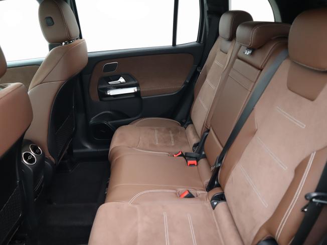 MERCEDES-BENZ GLB Photo 8