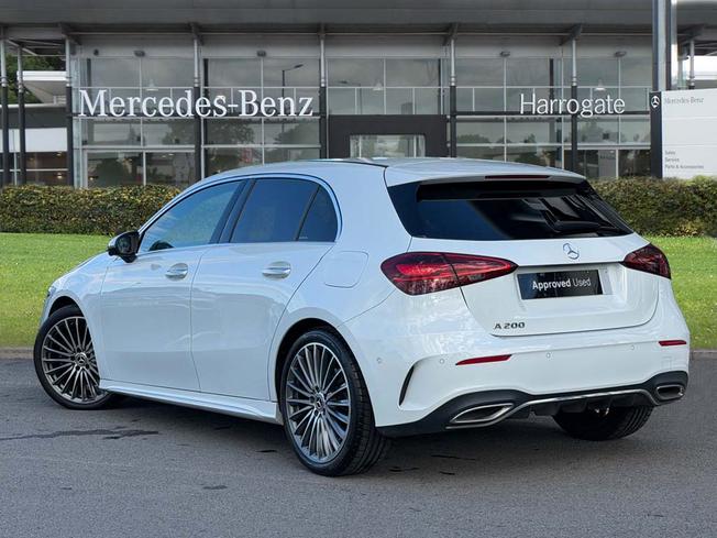 MERCEDES-BENZ A Class Photo 2