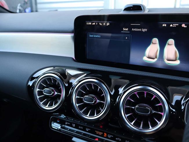 MERCEDES-BENZ A Class Photo 38