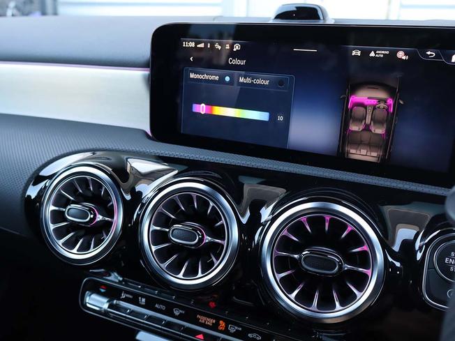 MERCEDES-BENZ A Class Photo 39