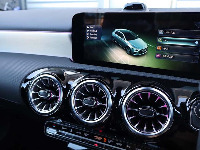 MERCEDES-BENZ A Class Photo 45