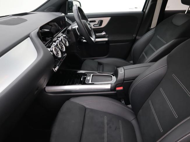 MERCEDES-BENZ Gla Photo 25
