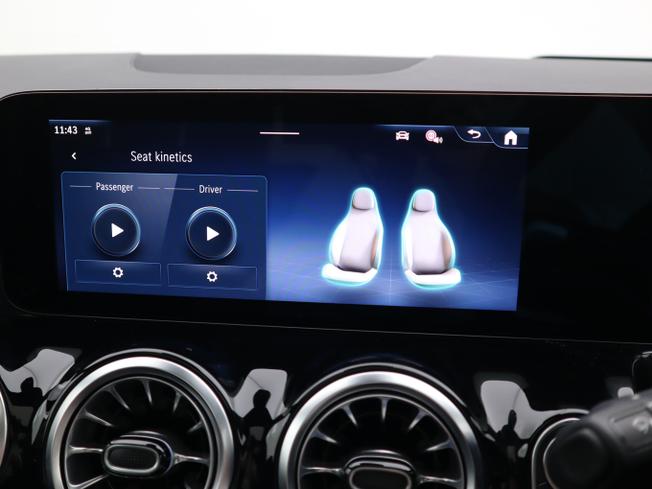MERCEDES-BENZ Gla Photo 36