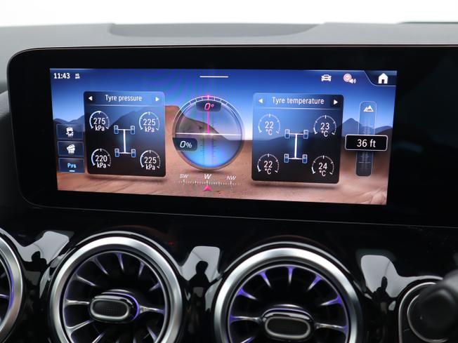 MERCEDES-BENZ Gla Photo 38