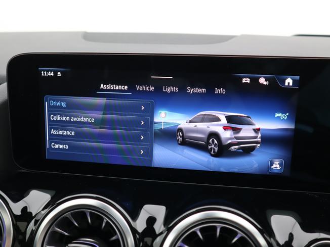 MERCEDES-BENZ Gla Photo 41