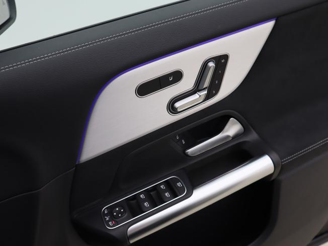 MERCEDES-BENZ Gla Photo 46