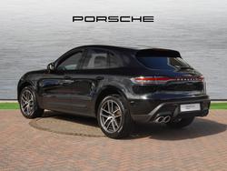 PORSCHE Macan Photo 2