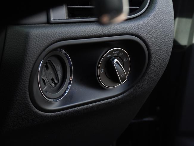 PORSCHE Macan Photo 29