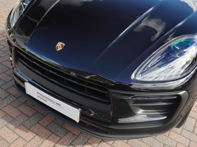 PORSCHE Macan Photo 35