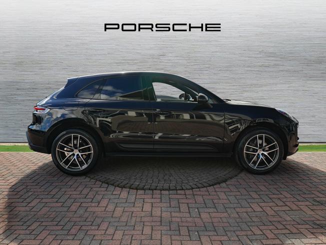 PORSCHE Macan Photo 5