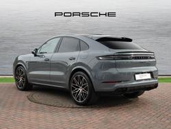 PORSCHE Cayenne Photo 2