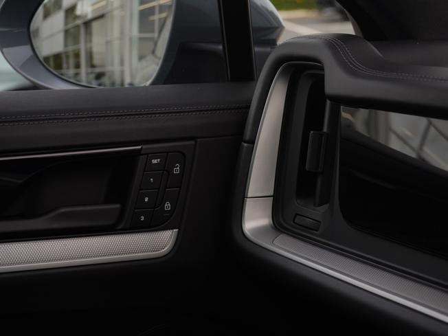 PORSCHE Cayenne Photo 24