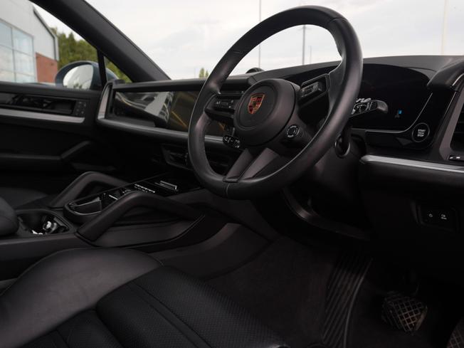 PORSCHE Cayenne Photo 3