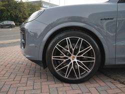 PORSCHE Cayenne Photo 4