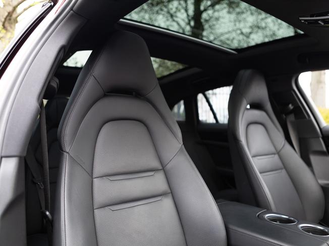PORSCHE Panamera Photo 11