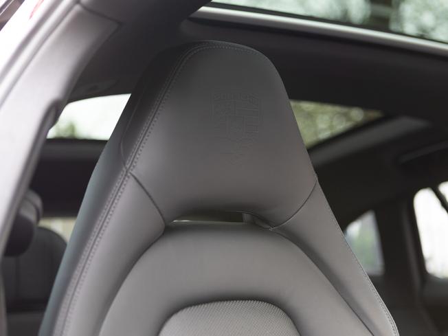 PORSCHE Panamera Photo 12