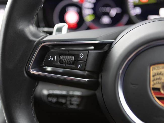 PORSCHE Panamera Photo 15