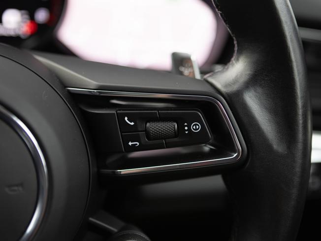 PORSCHE Panamera Photo 16