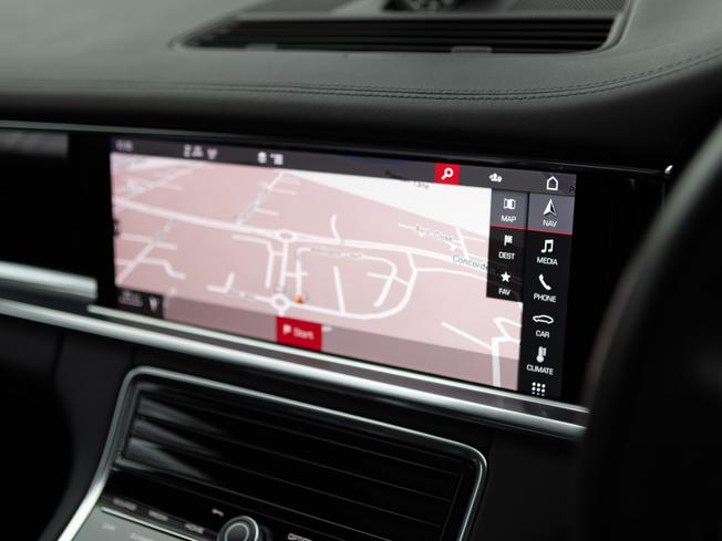 PORSCHE Panamera Photo 20