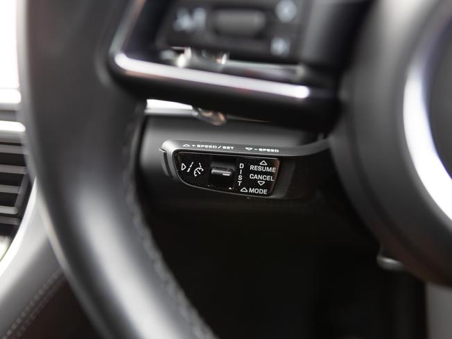 PORSCHE Panamera Photo 27