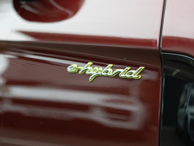 PORSCHE Panamera Photo 35