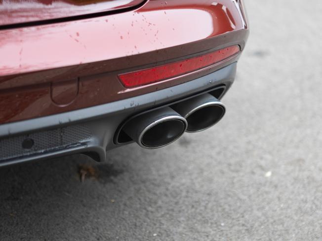PORSCHE Panamera Photo 42