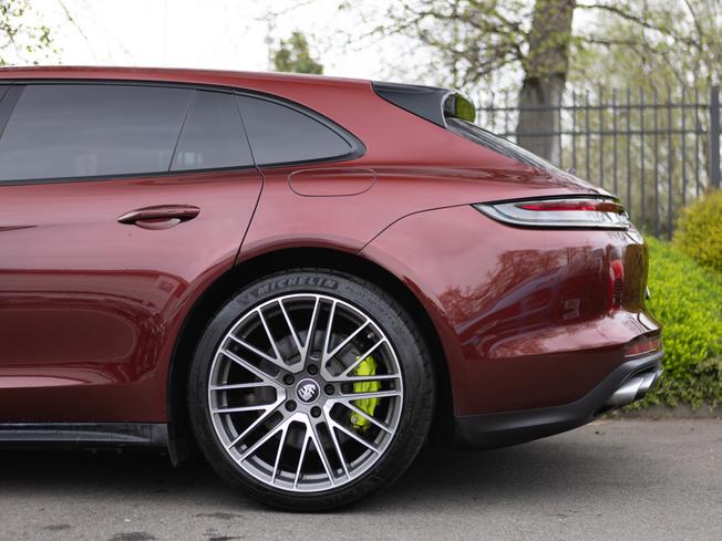 PORSCHE Panamera Photo 44