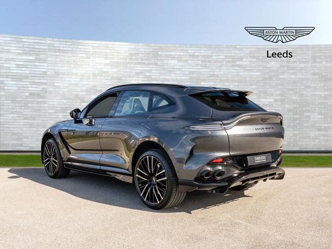 ASTON MARTIN Dbx Photo 2