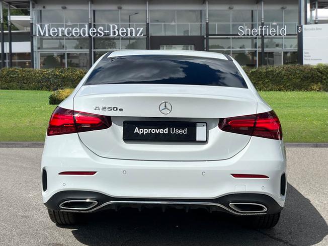 MERCEDES-BENZ A Class Photo 11