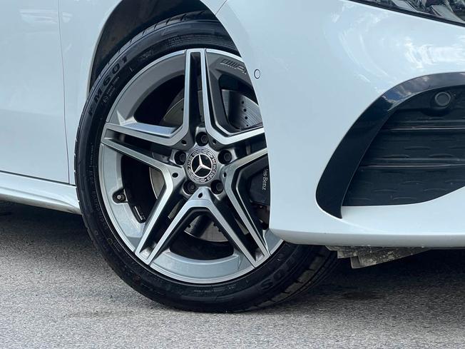 MERCEDES-BENZ A Class Photo 14