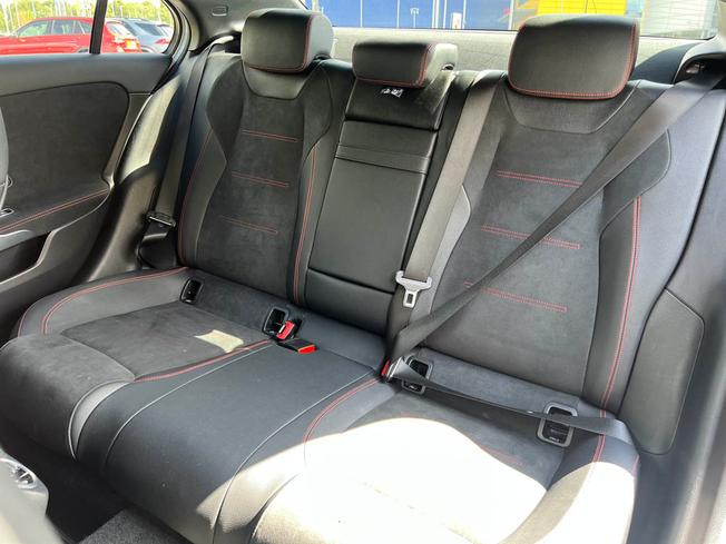MERCEDES-BENZ A Class Photo 45