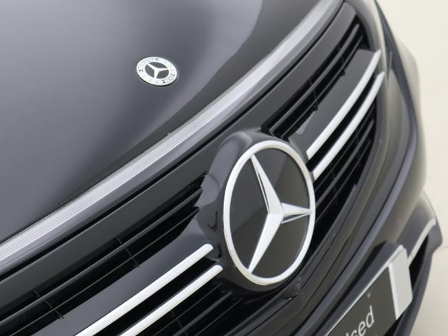 MERCEDES-BENZ EQC Photo 19