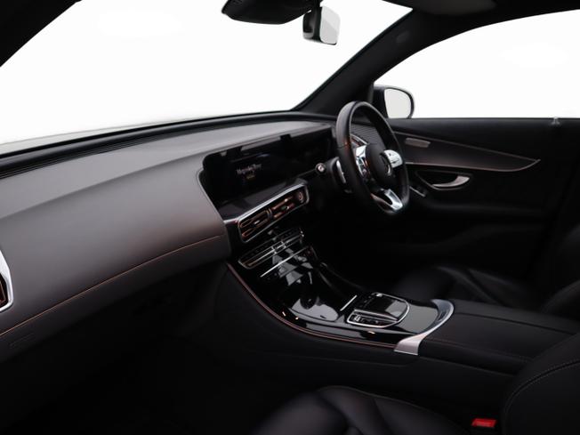 MERCEDES-BENZ EQC Photo 22