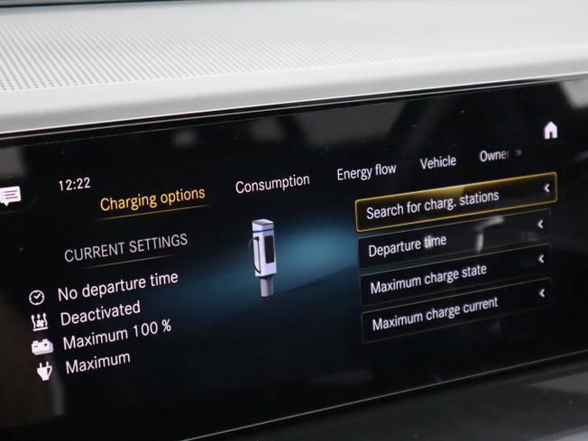 MERCEDES-BENZ EQC Photo 34